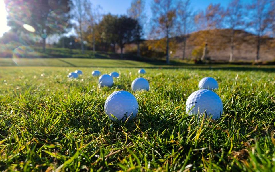 Choosing the Right Golf Ball for Freezing Days