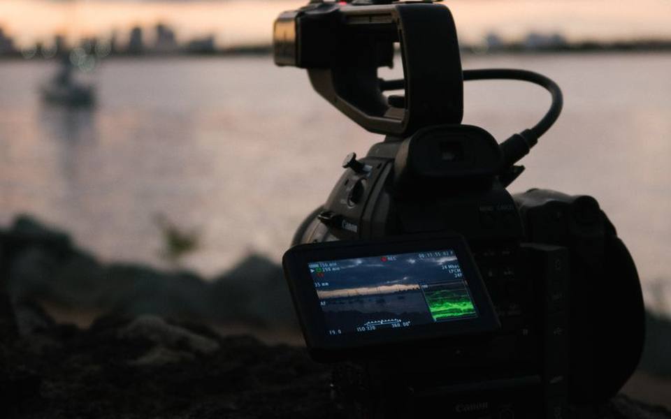 Swing Cameras and Motion Tracking Integration