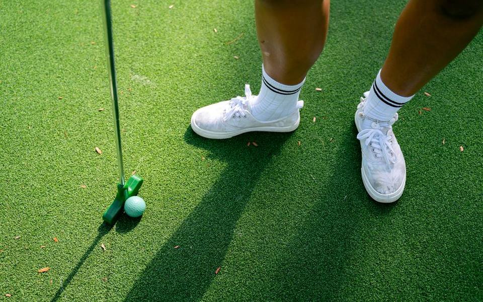 Skill-Building Putting Games That Keep Parties Entertaining